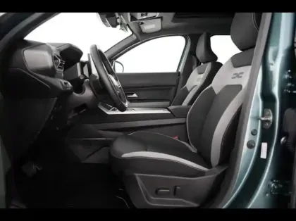 Photo 12 Dacia Bigster  1.8 hybrid 155ch Journey