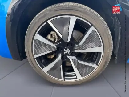 Photo 9 Peugeot 208 Gén. II Ph1 NG GT 5