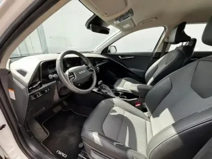 Photo 8 Kia Niro Gén. II Ph1 Active 5