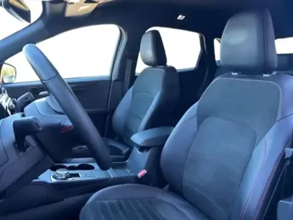 Photo 6 Ford Kuga Gén. III Ph2 ST-Line X 5