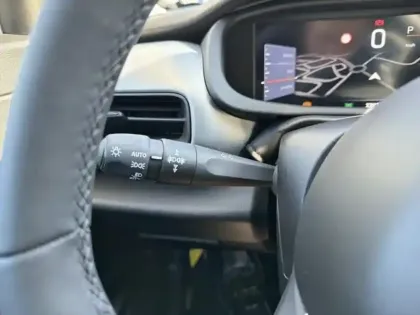 Photo 13 Jeep Avenger Gén. I Ph1 Summit 5