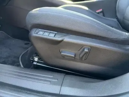 Photo 10 Jeep Avenger Gén. I Ph1 Summit 5