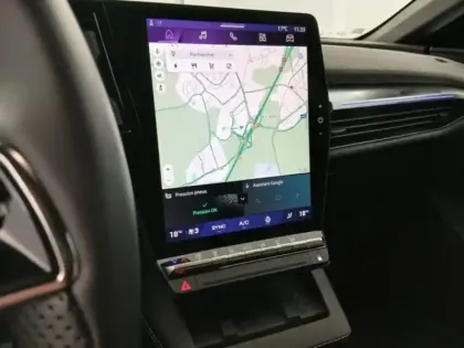 Photo 11 Renault Megane Gén. V (BCB) Ph1 Evo Techno 5