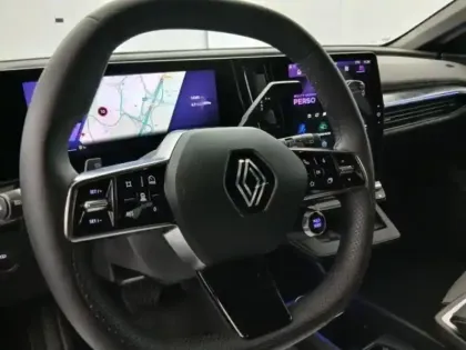 Photo 14 Renault Megane Gén. V (BCB) Ph1 Evo Techno 5