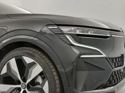 Photo 8 Renault Megane Gén. V (BCB) Ph1 Evo Techno 5