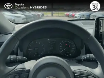 Photo 12 Toyota Yaris Gén. IV Ph1 NG Dynamic Business 5