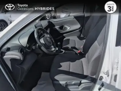 Photo 10 Toyota Yaris Gén. IV Ph1 NG Dynamic Business 5