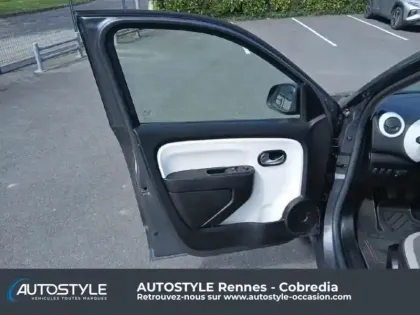 Photo 13 Renault Twingo Gén. III (C07) Ph2 Zen 5