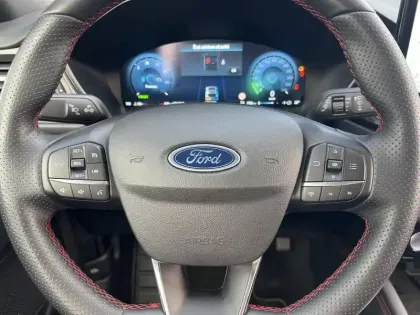 Photo 28 Ford Kuga  2.5 Duratec 180ch Hybrid FlexiFuel ST-Line Powershift