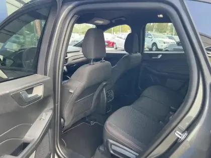 Photo 26 Ford Kuga  2.5 Duratec 180ch Hybrid FlexiFuel ST-Line Powershift
