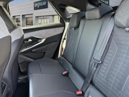 Photo 26 Peugeot 3008  1.2 Hybrid 136ch Allure e-DCS6