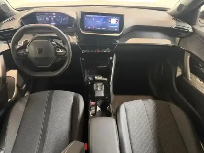 Photo 6 Peugeot 2008  1.2 Hybrid 145ch Allure e-DCS6