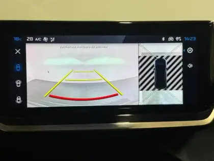 Photo 10 Peugeot 2008  1.2 Hybrid 145ch Allure e-DCS6