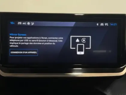 Photo 12 Peugeot 2008  1.2 Hybrid 145ch Allure e-DCS6