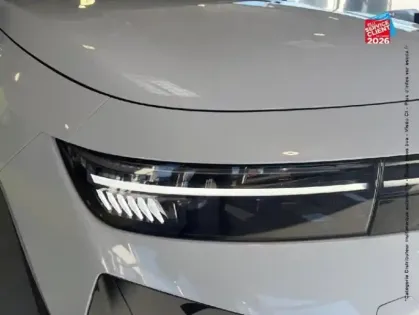 Photo 27 Opel Astra  1.2 Turbo Hybrid 145ch Ultimate e-DCT 6