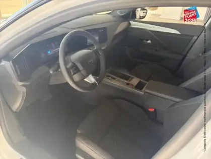 Photo 29 Opel Astra  1.2 Turbo Hybrid 145ch Ultimate e-DCT 6