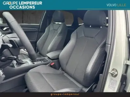 Photo 8 Audi Q3 Gén. II Ph1 NG S line 5