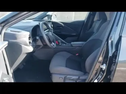 Photo 9 Toyota C-HR  1.8 Hybride 140ch Design MY25