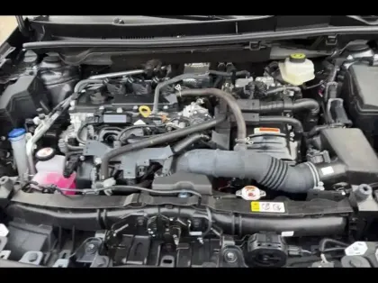 Photo 13 Toyota Yaris  116h Design 5p MC24