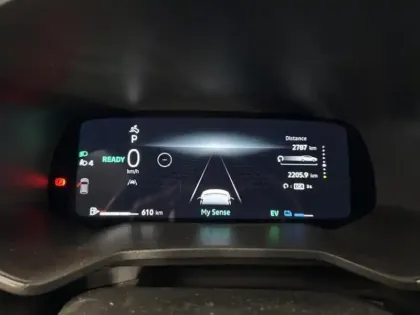 Photo 9 Renault Clio Gén. V (BJA) Ph2 Evolution 5