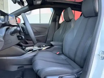 Photo 9 Peugeot 208 Gén. II Ph2 GT 5