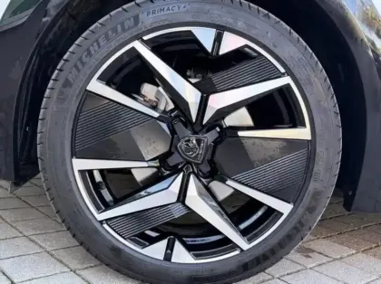 Photo 8 Peugeot 208 Gén. II Ph2 GT 5