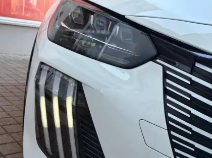 Photo 7 Peugeot 208 Gén. II Ph2 GT 5