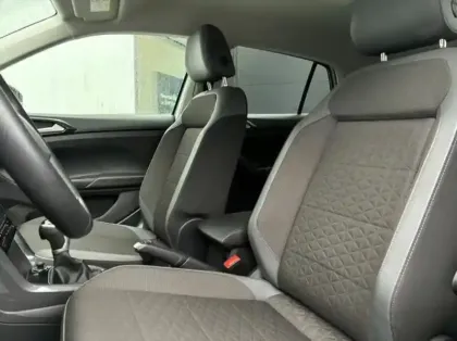 Photo 7 Volkswagen T-cross Gén. I Ph1 NG R-Line Tech 5