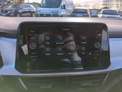 Photo 8 Volkswagen T-roc  1.5 TSI EVO 150ch Style