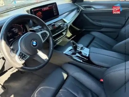 Photo 14 BMW Serie 5 Série 5 530dA xDrive 286ch M Sport Steptronic