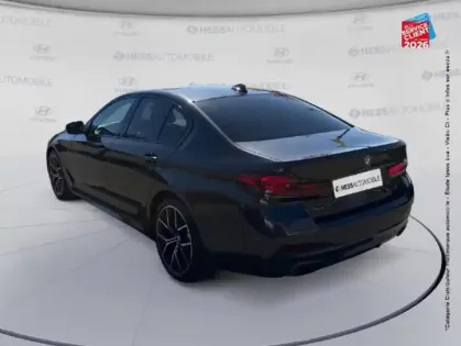 Photo 7 BMW Serie 5 Série 5 530dA xDrive 286ch M Sport Steptronic