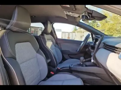 Photo 9 Renault Clio Gén. V (BJA) Ph2 Techno 5