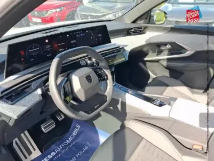 Photo 29 Peugeot 3008  1.2 Hybrid 145ch GT e-DCS6 Camera GPS CarPlay