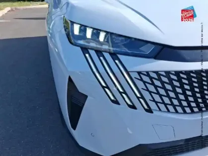 Photo 12 Peugeot 3008  1.2 Hybrid 145ch GT e-DCS6