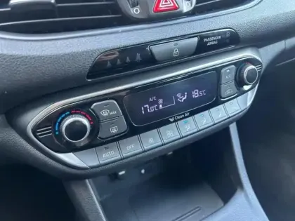 Photo 14 Hyundai I30 Gén. III Ph1 Edition Mondial 5