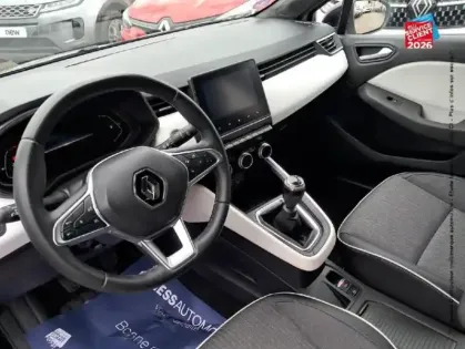 Photo 14 Renault Clio Gén. V (BJA) Ph1 NG Techno 5