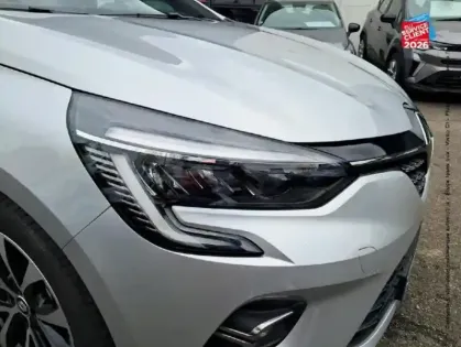 Photo 12 Renault Clio Gén. V (BJA) Ph1 NG Techno 5