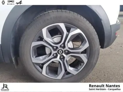 Photo 8 Renault Captur  1.3 TCe mild hybrid 140ch Techno