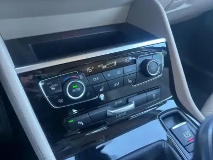 Photo 14 BMW Serie 2 Gén. I (F45) Ph2 Luxury 5