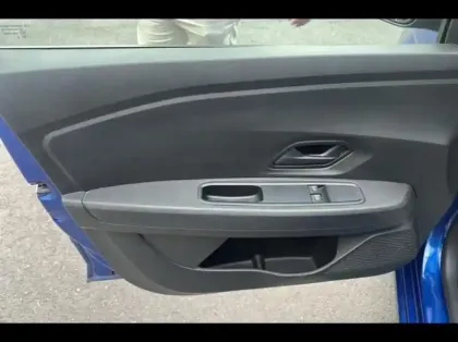 Photo 9 Dacia Sandero  1.0 TCe 90ch Stepway Essential