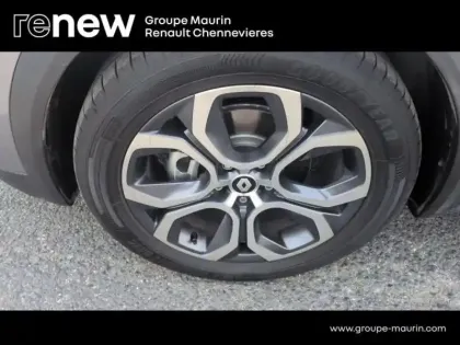 Photo 8 Renault Captur  1.6 E-Tech hybride 145ch Techno Fast Track
