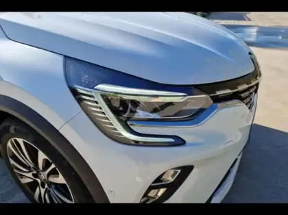 Photo 14 Renault Captur Gén. II (HJB) Ph1 Initiale Paris 5