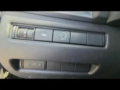 Photo 13 Nissan Qashqai  1.3 Mild Hybrid 140ch Business Edition