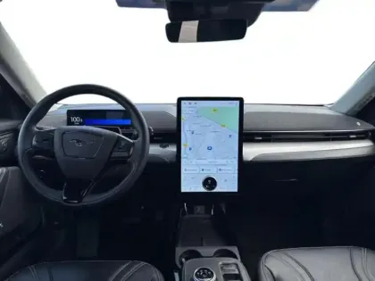 Photo 5 Ford Mustang  Mach-E 269ch Standard Range 76kWh AWD 9cv