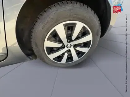 Photo 9 Renault Clio Gén. V (BJA) Ph1 NG Equilibre 5