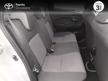 Photo 6 Toyota Yaris Gén. III Ph3 Design Y20 5