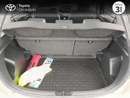 Photo 9 Toyota Yaris Gén. III Ph3 Design Y20 5