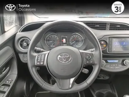 Photo 8 Toyota Yaris Gén. III Ph3 Design Y20 5