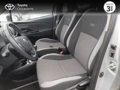 Photo 10 Toyota Yaris Gén. III Ph3 Design Y20 5