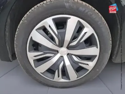 Photo 9 Peugeot 208 Gén. II Ph1 NG Like 5